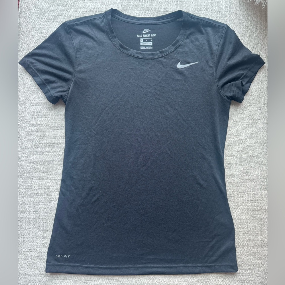 Nike Black Loose Fitted Tee Shirt DRI-FIT, Size Small, Excellent Condition